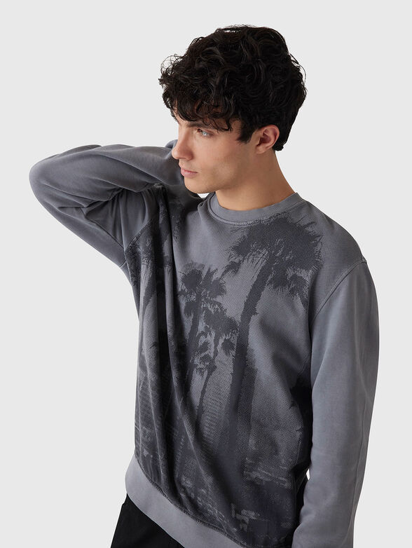 Sweatshirt with oval neckline and print - 4
