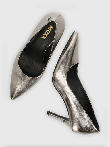 Heeled shoes in silver color - 5