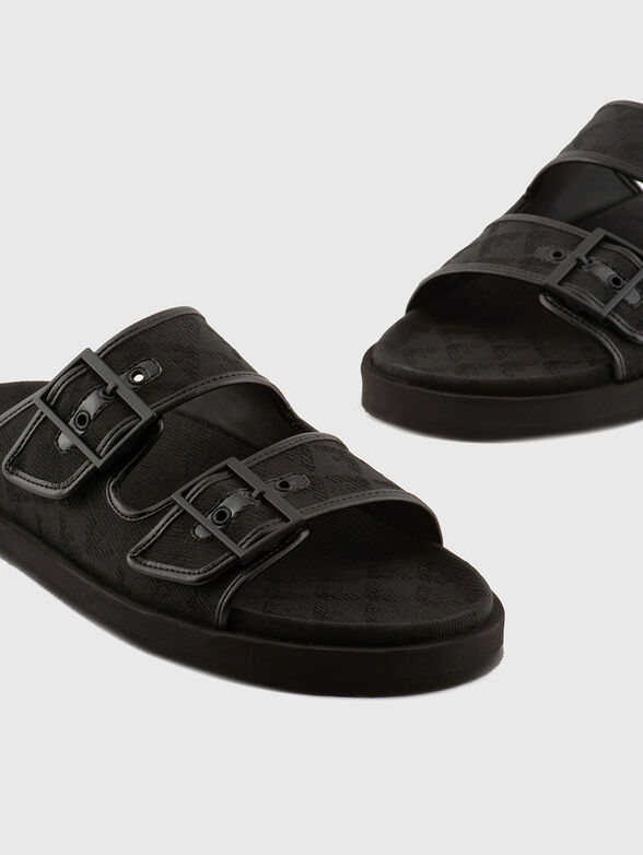 Black slippers - 4