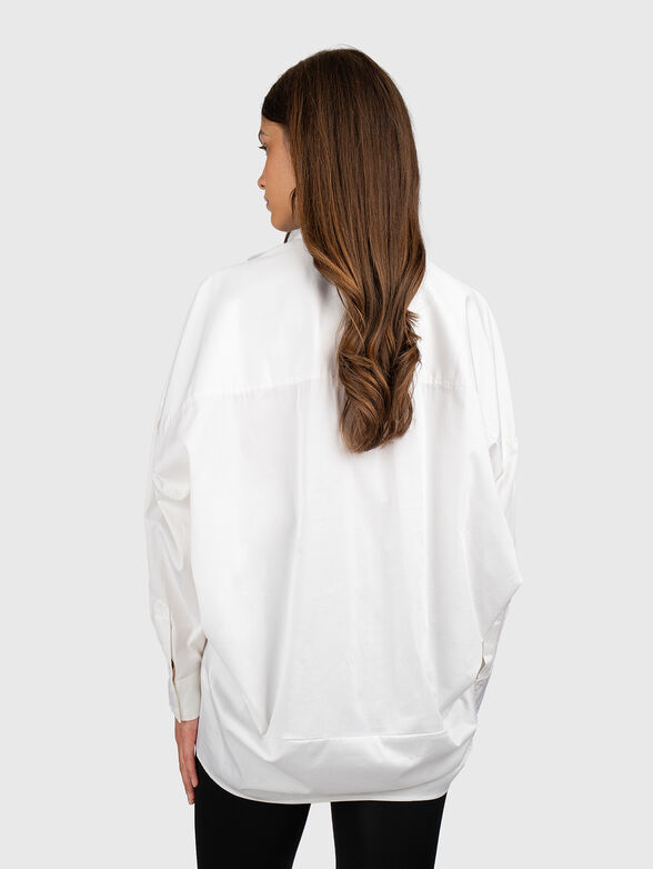 White long-sleeved shirt - 3
