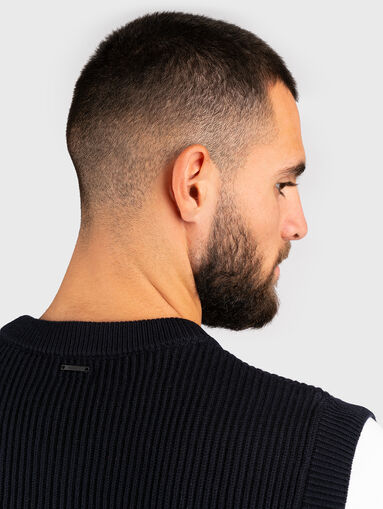 Dark blue sleeveless sweater - 4