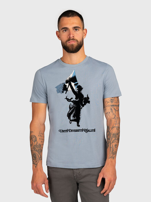 Light blue T-shirt with print