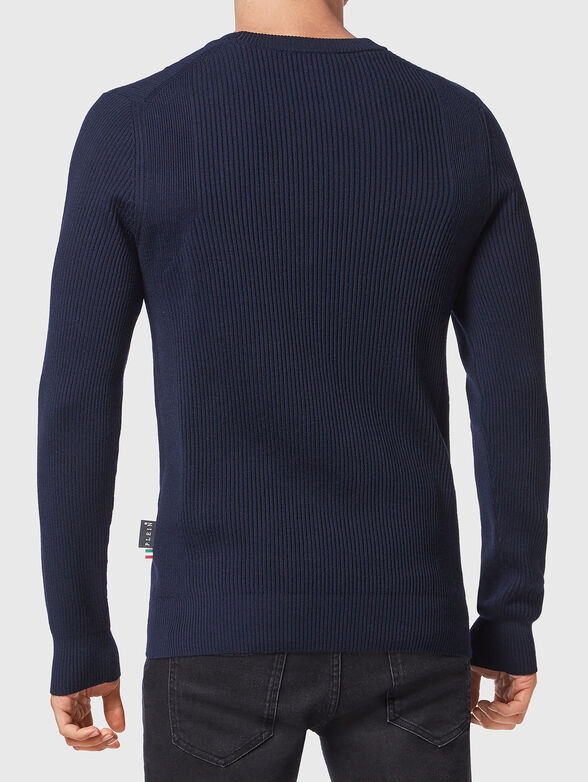 Beige sweater with oval neckline  - 3