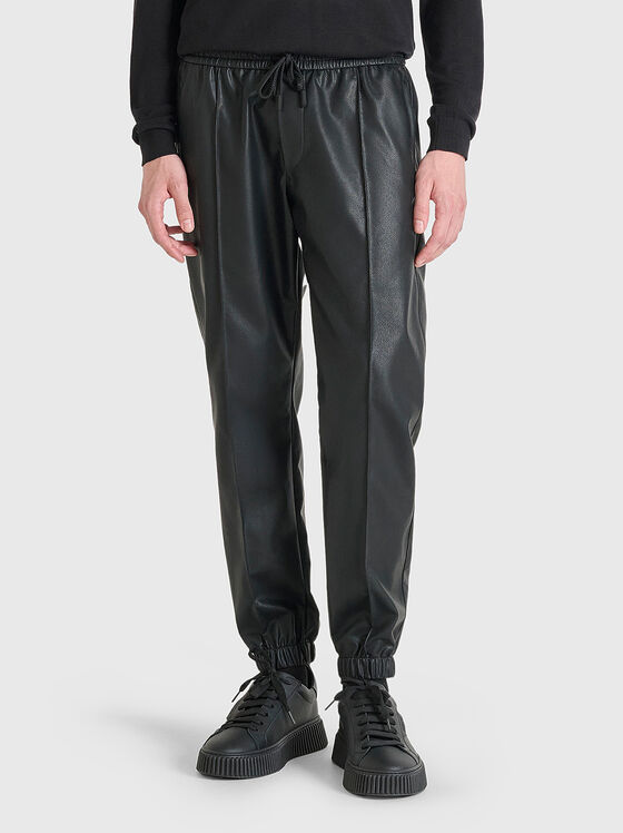 Панталон NATE от еко кожа с еластична талия и връзки - 1