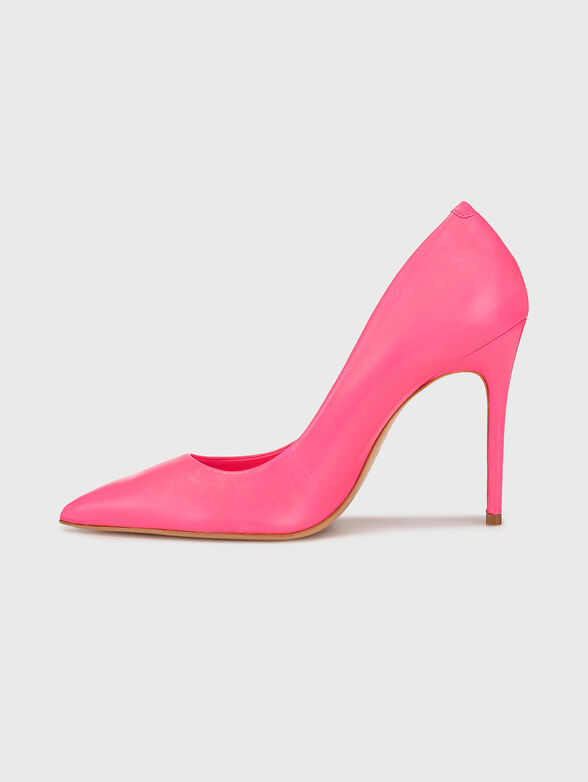 Heeled shoes in beige color - 4