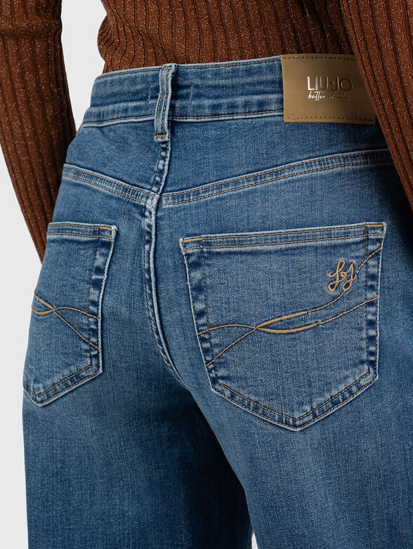 Black jeans with embroidered logo - 3