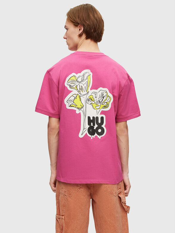 Black T-shirt with accent print on the back - 2