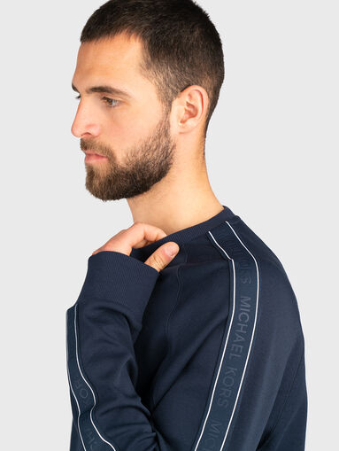 Black sweatshirt with logo details - 4