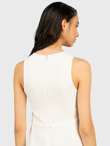 Mini dress with ruffles - 4
