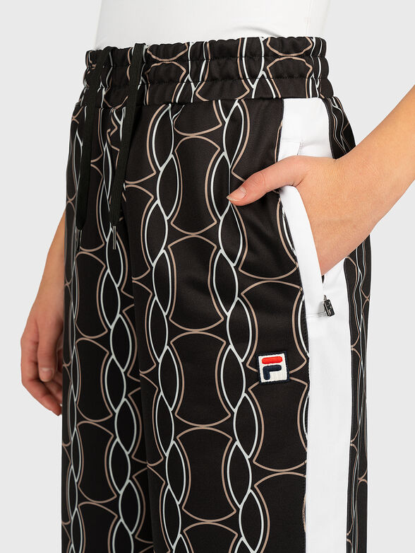 HADA Pants with contrasting print - 3