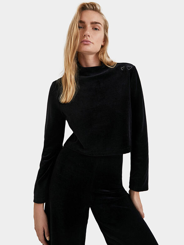 Blouse with embroidered details - 1