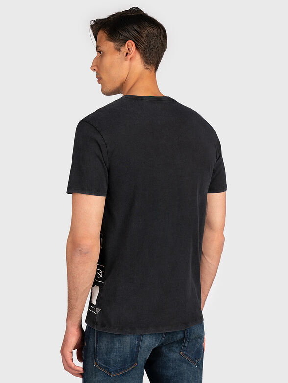 Black T-shirt with maxi print - 3