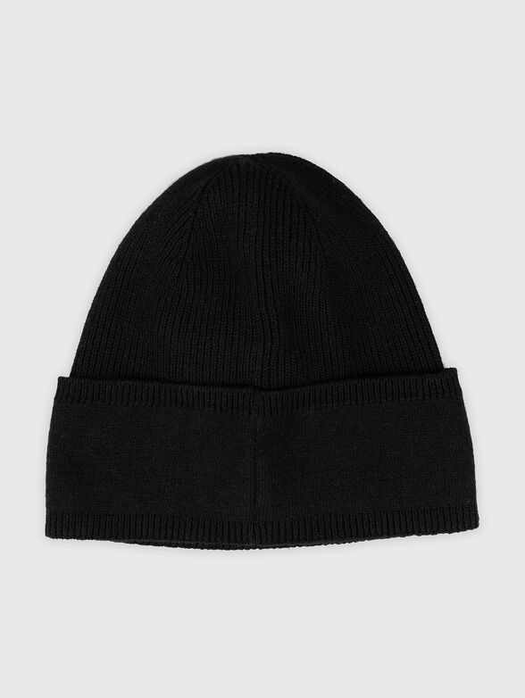 Hat with accent logo - 2