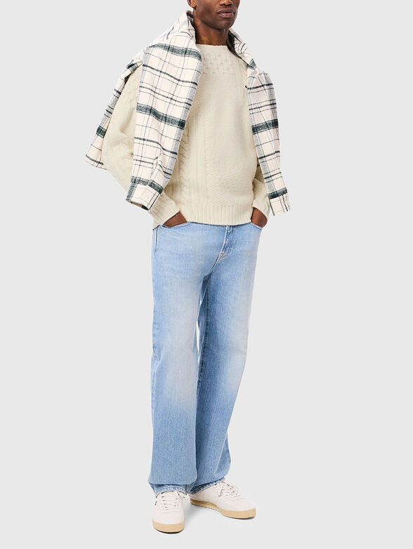 Wool sweater with embossed texture - 2