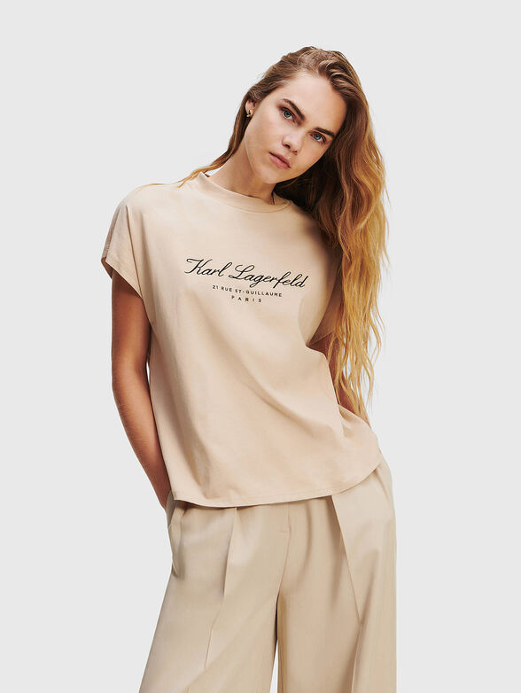 Beige T-shirt with contrasting logo - 1