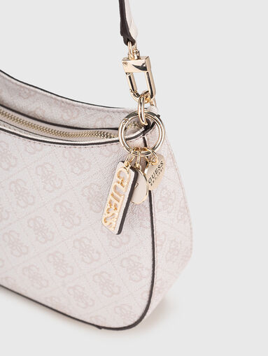 NOELLE bag with monogram print in beige - 4