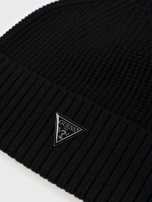 Hat and scarf set with triangular logo - 6