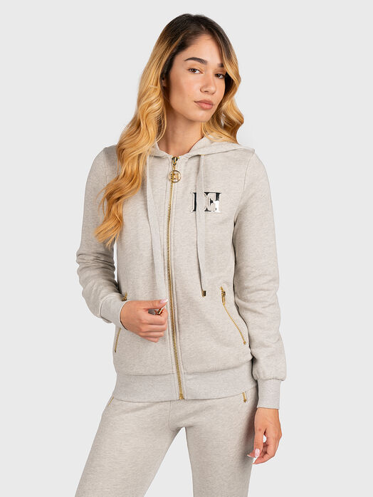 Sweatshirt with hood and logo accent