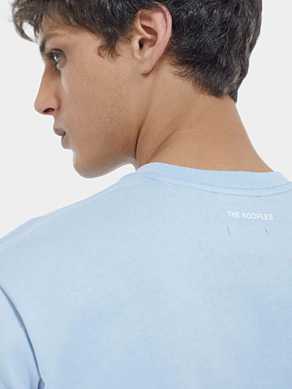 Blue T-shirt with embroidery - 4