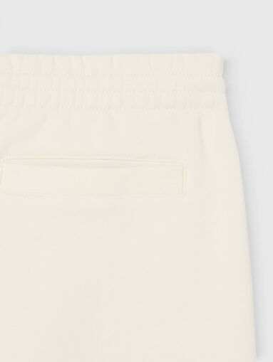 Logo detail shorts - 5