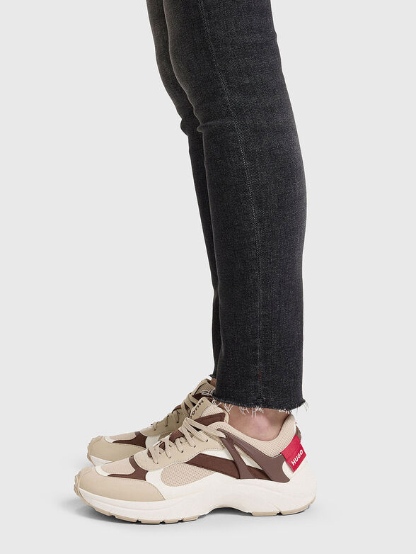 Sports shoes with logo detail - 3