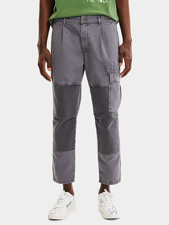 Cotton cargo trousers in green color - 1