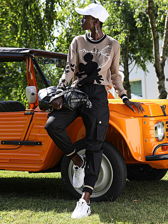 Mickey Mouse knitted sweater - 1