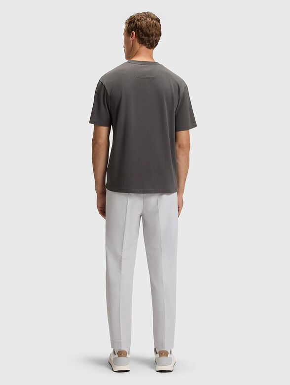 T-shirt with oval neckline in gray - 3