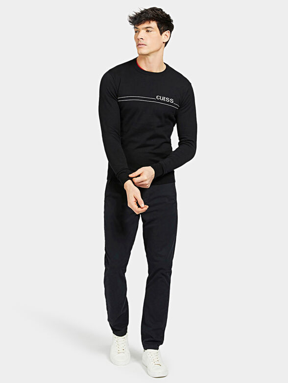 Black sweater with contrasting logo - 2