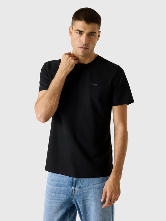 Слим тениска с овално деколте и лого - 1