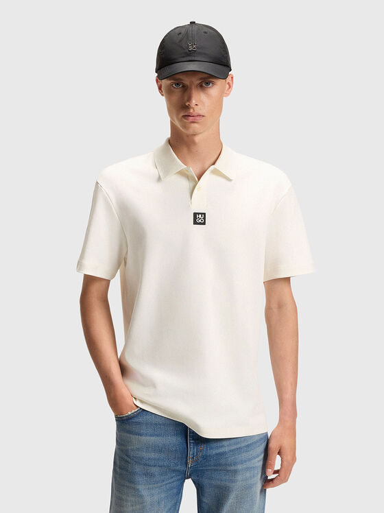 Памучен поло-шърт в бяло - 1