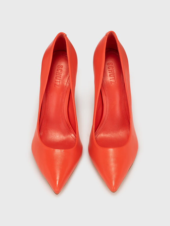 Heeled shoes in beige color - 6