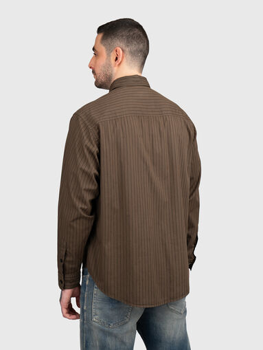 Striped shirt with a logo patch - 3