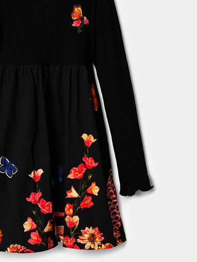 Black dress with long sleeves and floral print - 5