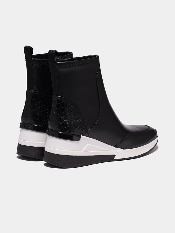 KINSEY Platform boots - 2