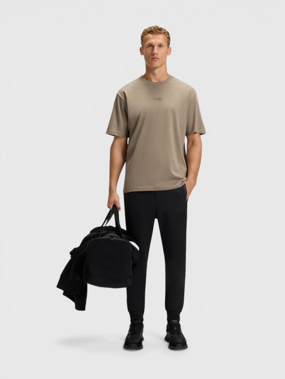 T-shirt with oval neckline in black  - 2