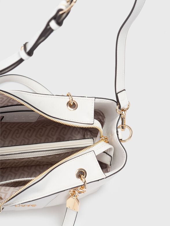 Bag with gold accents - 6