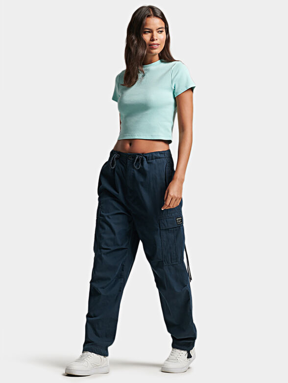 Cropped T-shirt with logo accent - 2
