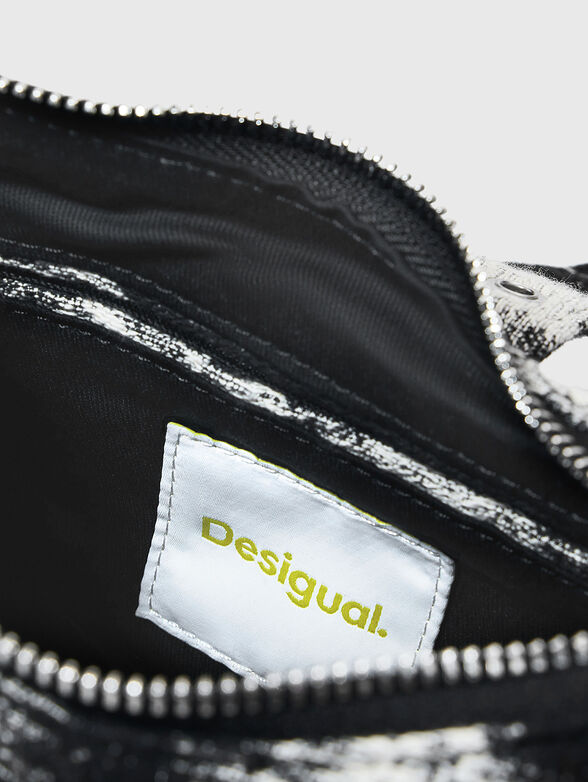 Small bag with print and studs - 5