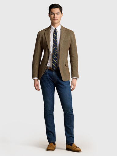 Shirt with contrasting logo embroidery - 5