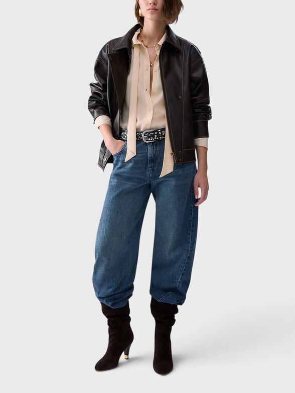 Jeans with asymmetrical seams - 4