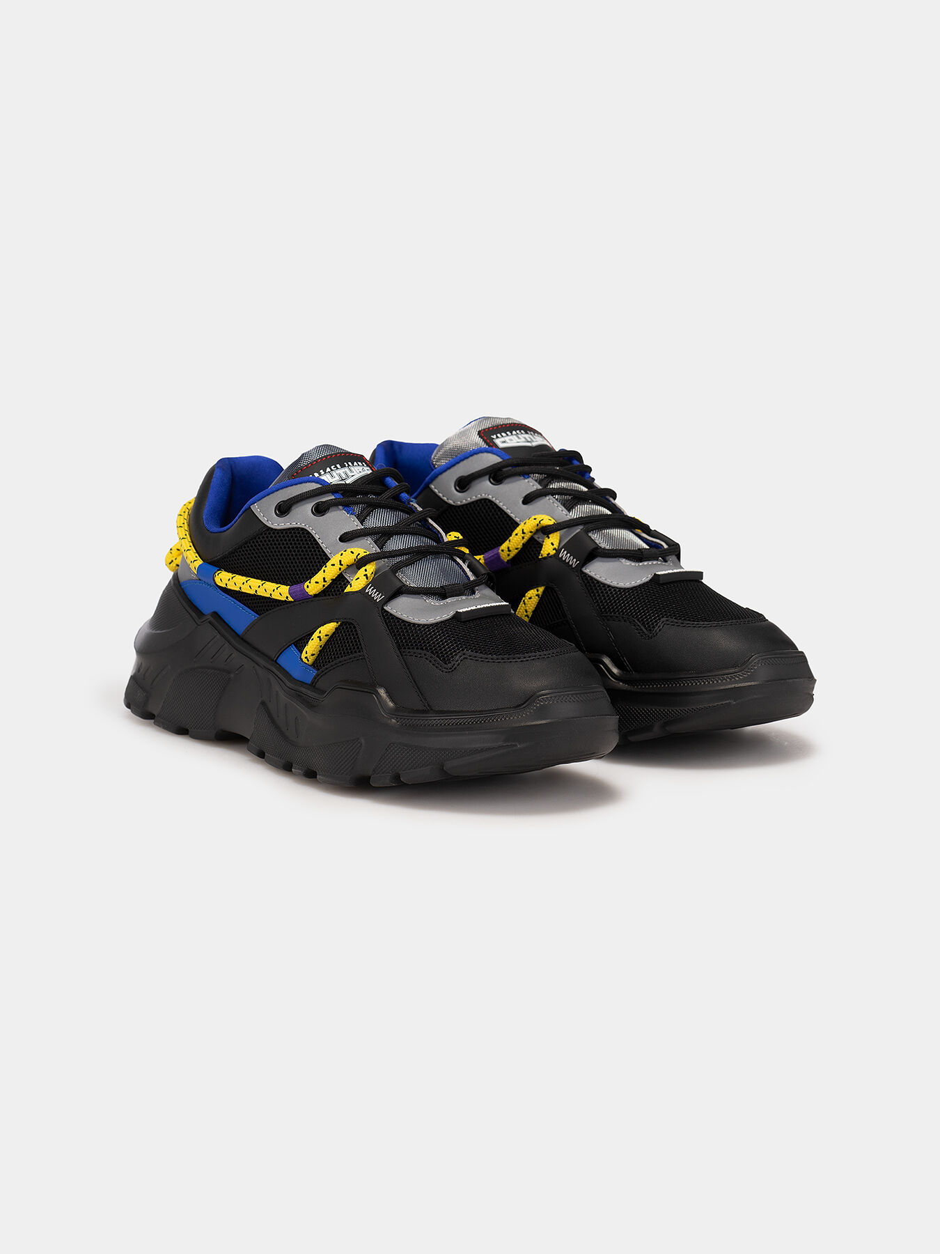国内初の直営店 FONDO SPEEDTRACK VERSACE brand ties with sneakers multicolor その他