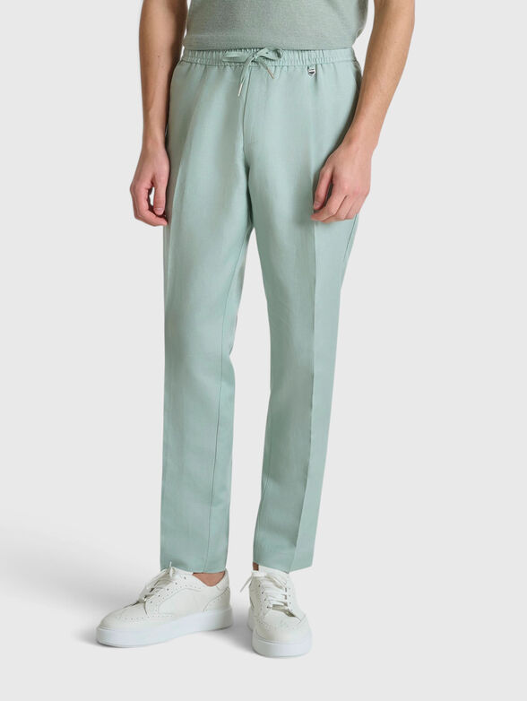 Trousers with a mini logo detail - 1