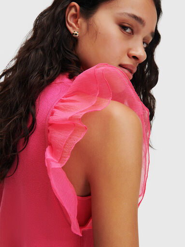 Black top with accent sleeves - 4