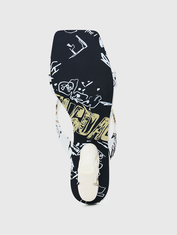 Sandals with accent heel  - 5