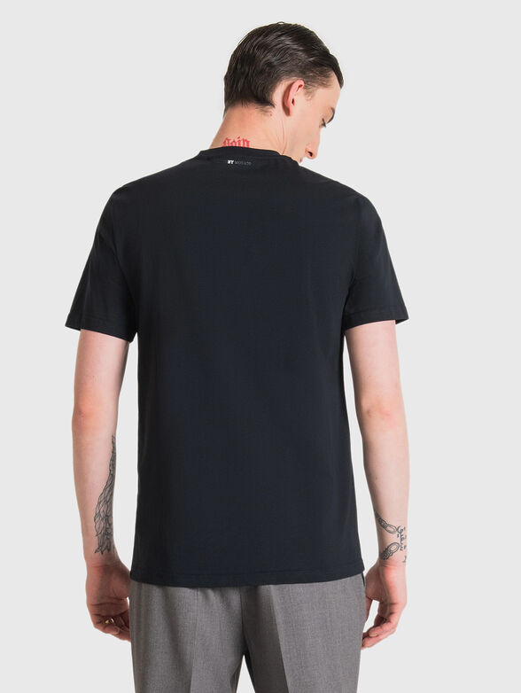 T-shirt with artistic print - 2