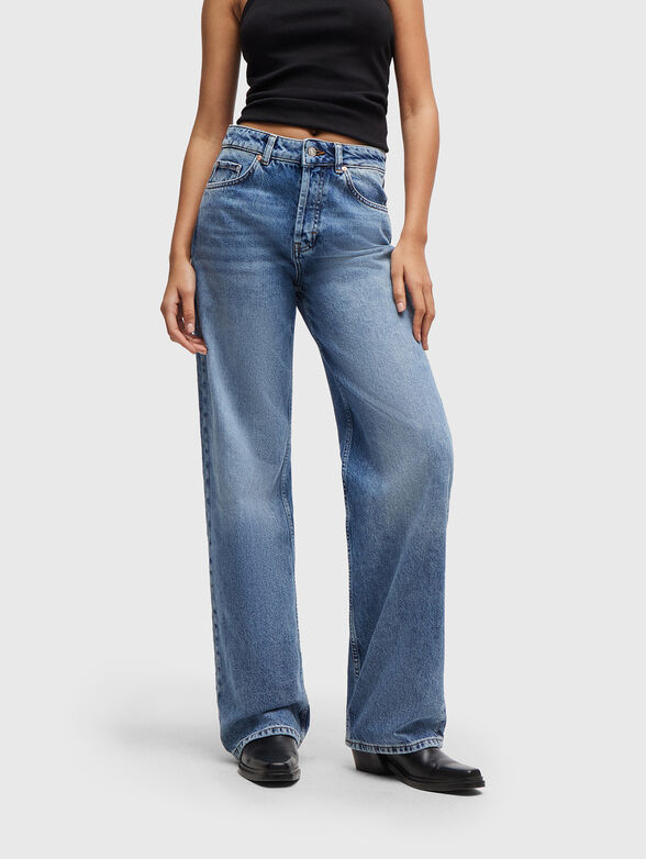 Blue jeans with wide legs  - 1
