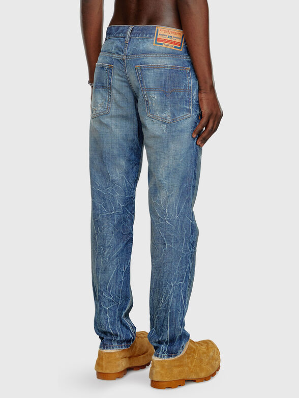 2023 D-FINITIVE L.32 jeans with accent rips - 2