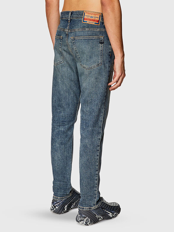 Blue jeans with straight cut - 2