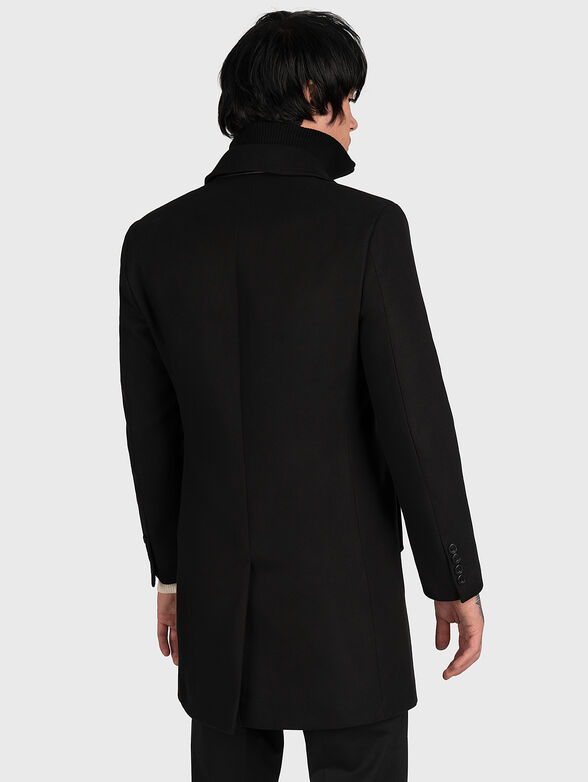 Coat with a detachable lining - 2